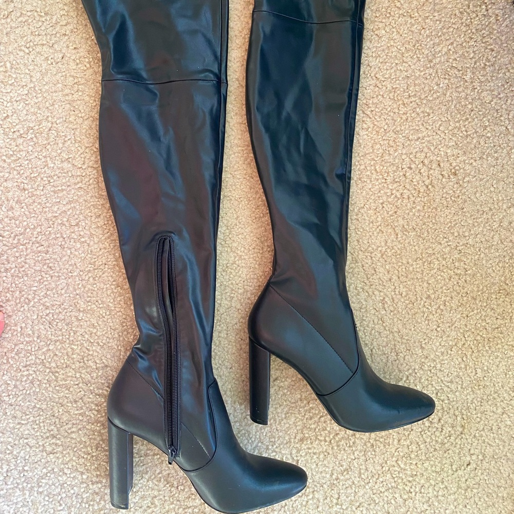 High knee high heels boots